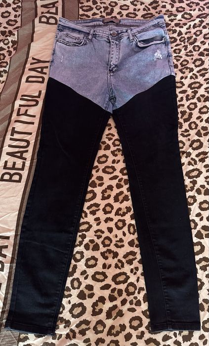 Blugi in doua culori