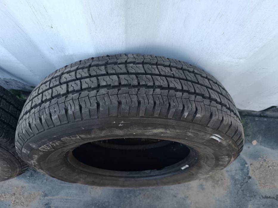 Продаю резину 195R15C