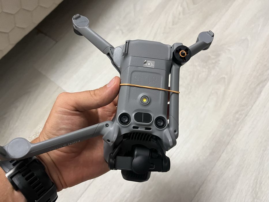 Drona dji mini 5 pro