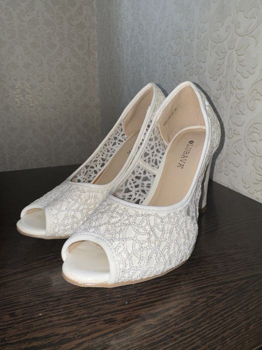 Продам туфли 39-40 размер