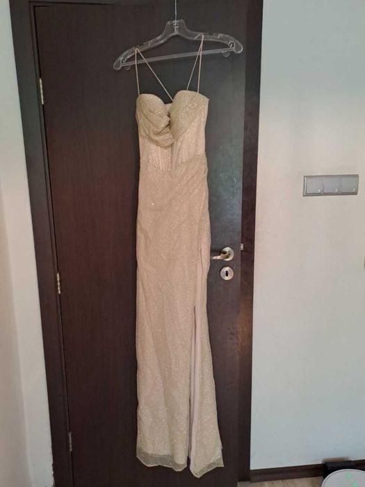 Бална абитуриентска рокля - САЩ