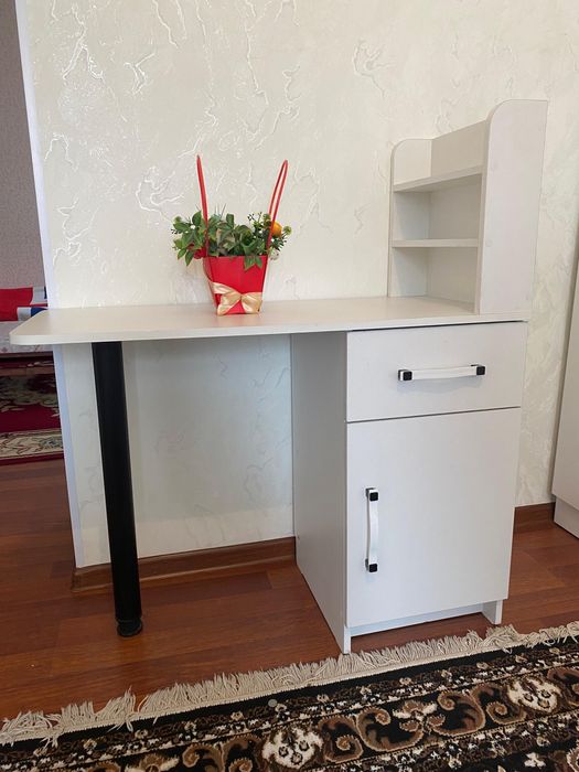 Продам мебель для салона красоты
