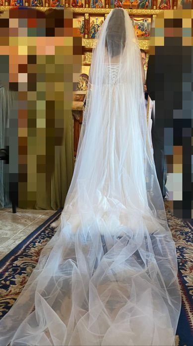 Vand rochie mireasa