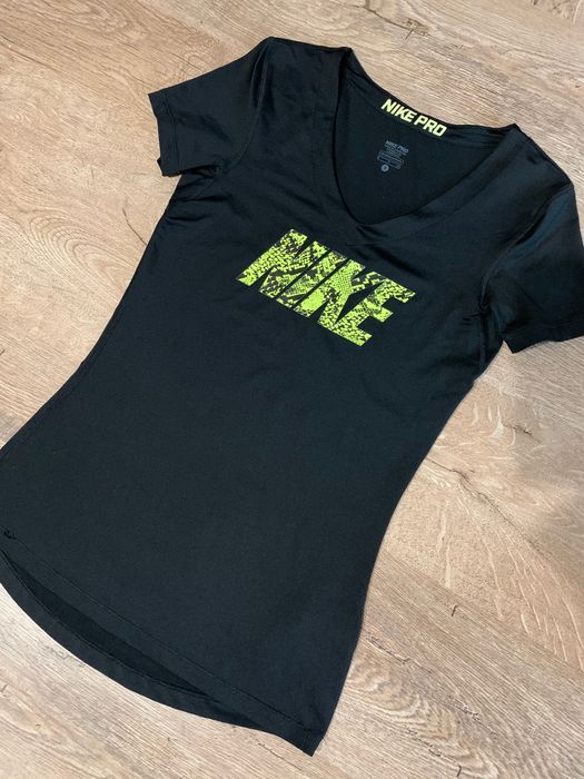 Тениска NIKE размер S