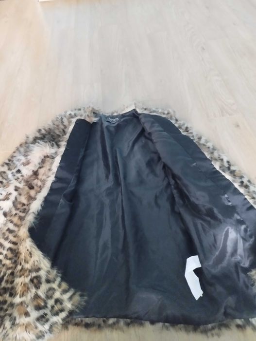 Blăniță mărimea S Bershka