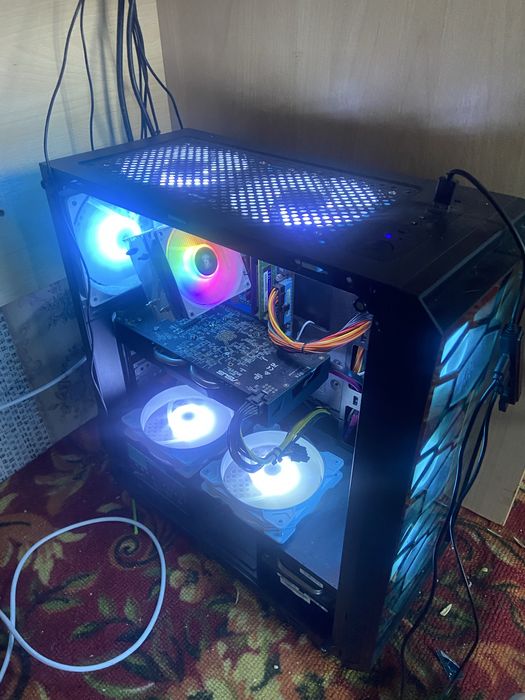 Продам компютер игравой