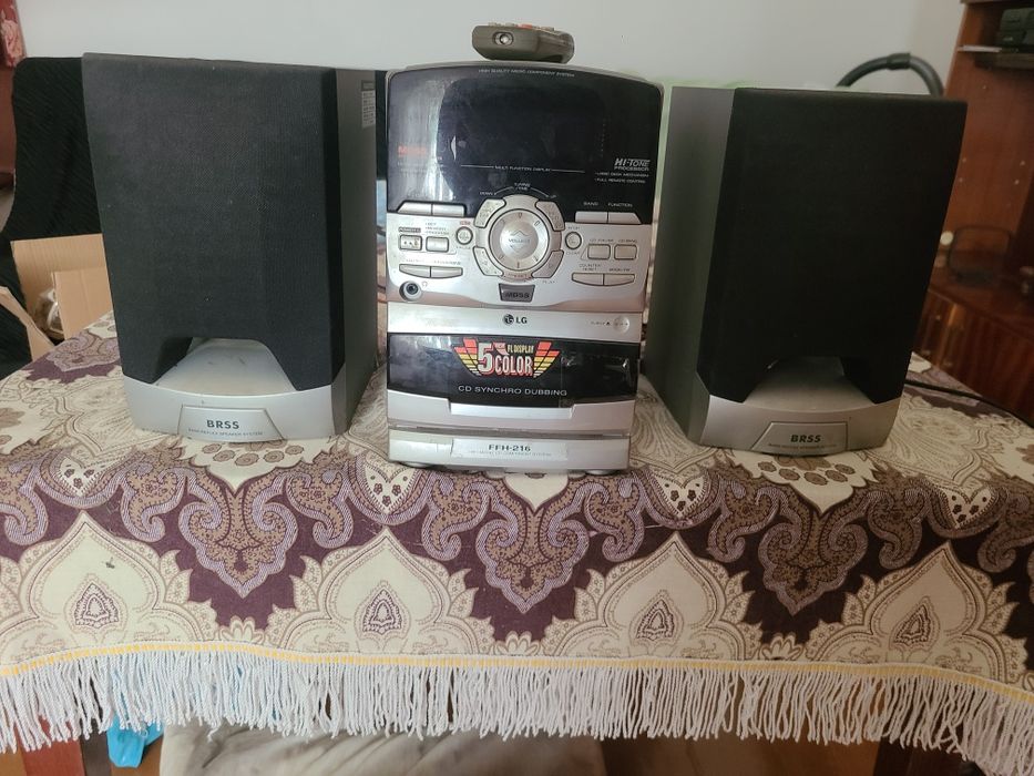 Музыкальный центр