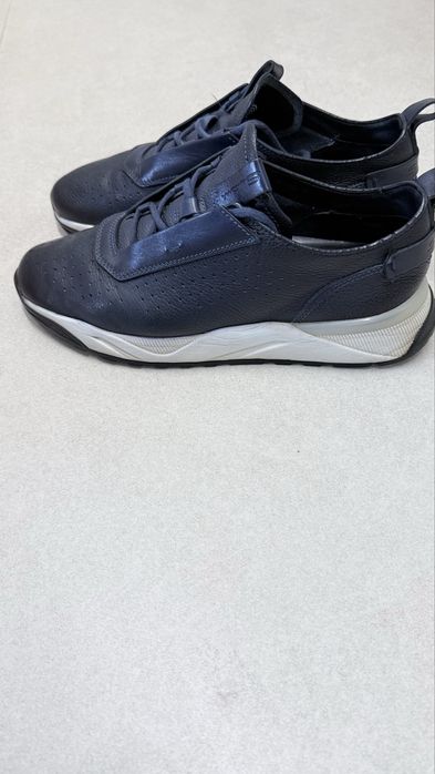 Кожаные кроссовки Santoni италия