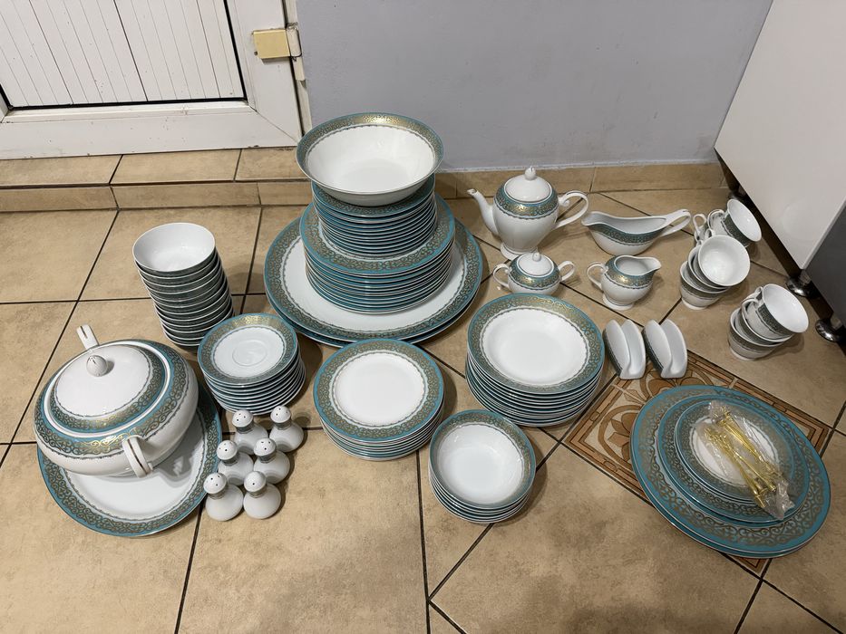Продам сервиз на 12 человек (102 предмета)