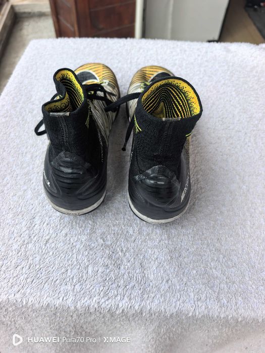 Детски стоножки Nike номер 37.5 стелка 23,5см