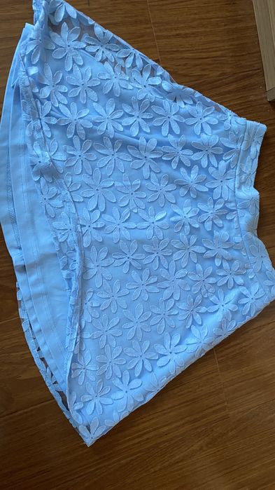 Fusta scurta albastra