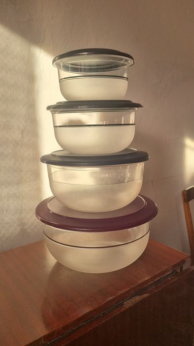 Чеснокодавка Tupperware