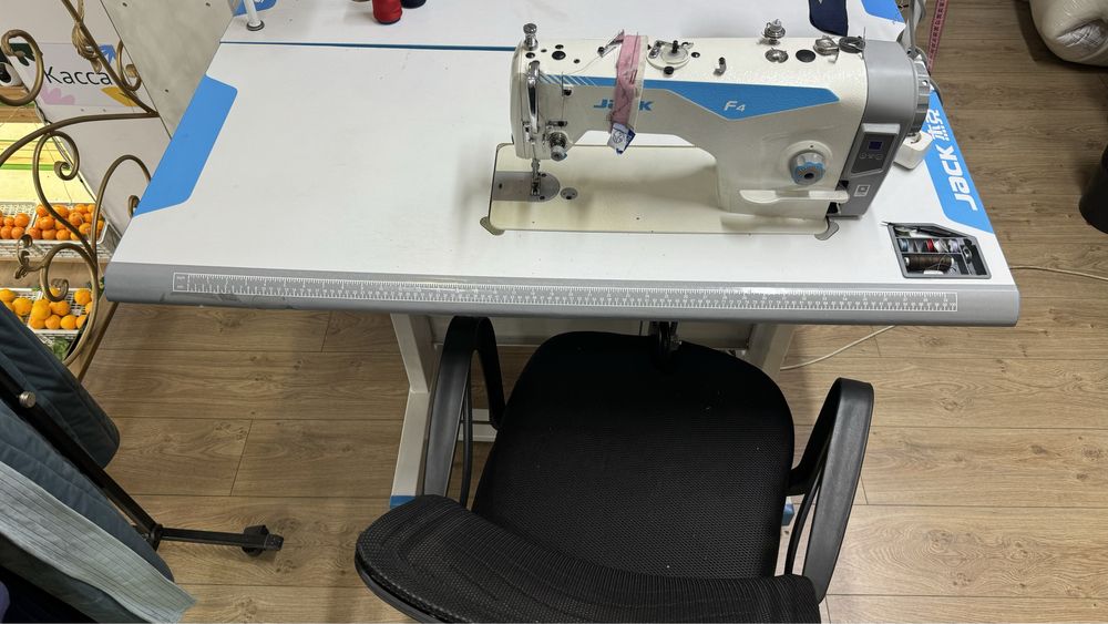 Швейный машинка