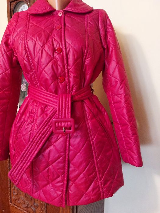 Jacheta noua  de fâș matlasat cu dublura de lâna, usoara si calduroasa