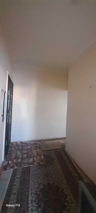 Продаётся 1х комн квартира на 3 этаже Ор-р  5 микрорайон Навруз