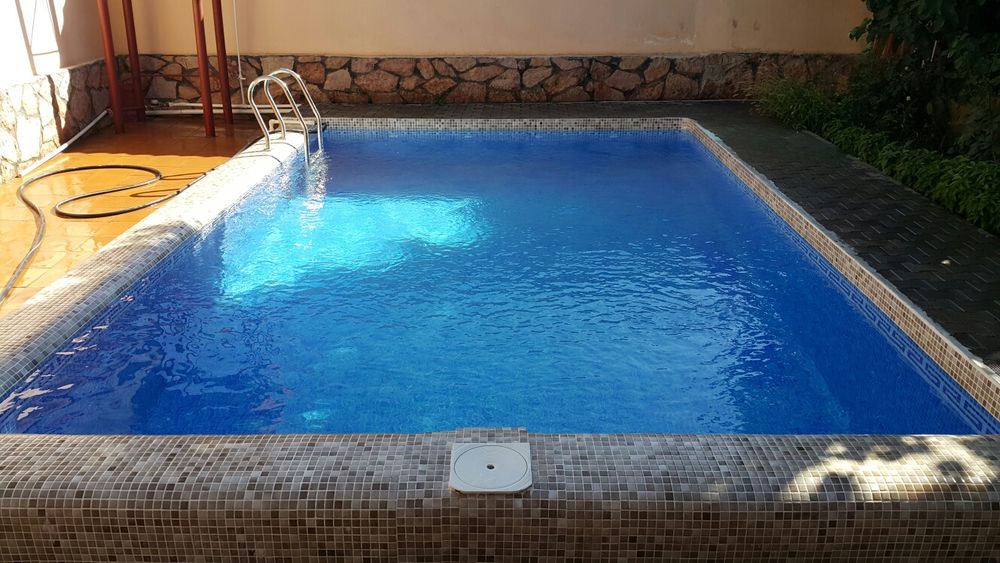 Дача Чорбогда маклерсиз 400 минг 2- киши 600 мнг 4 кишига.