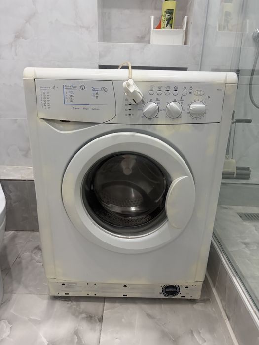 Продам стиральную машину бу