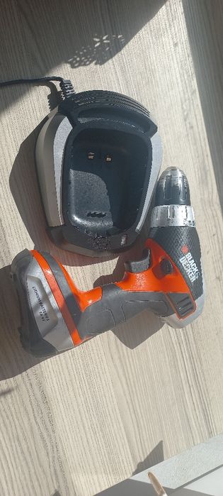 Filetanta Black & Decker + incarcator