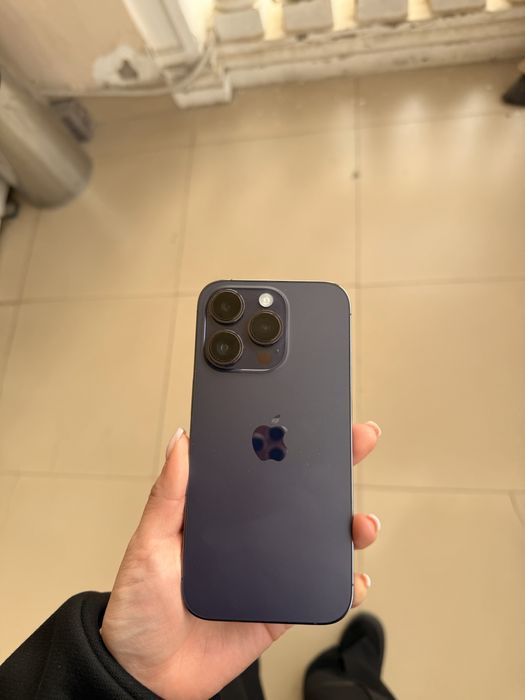 Продам айфон 14про