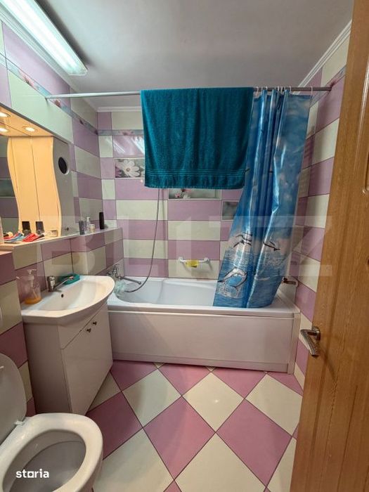 Apartament cu 3 camere, etaj 1, zona Calea Obcinelor