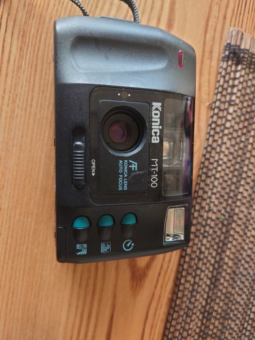 Compact Konica MT-100 AF