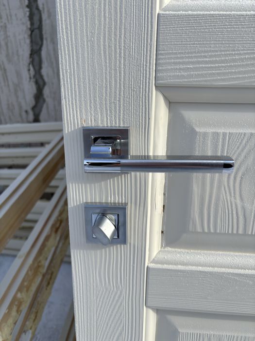 Двери Б/у продам