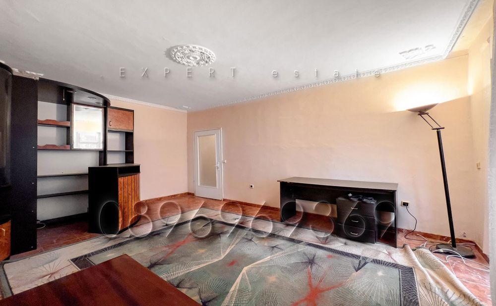 Продава се Тристаен апартамент в Варна, Възраждане 4 - 104 кв.м за 928 €/кв.м - Снимка #1