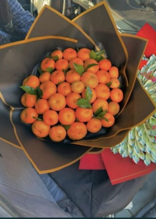 Teddiy stich stech kapishonkali ayiq myaxkiy igrushki mandarin buketla