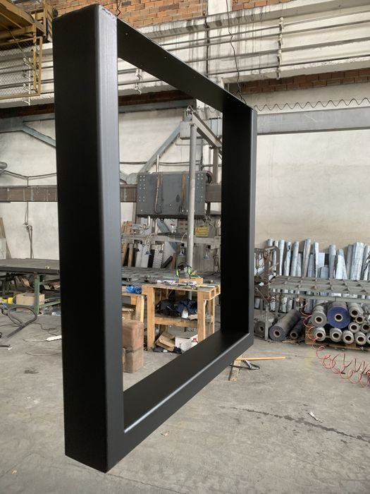 Метални крака за маса