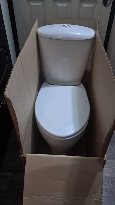 Продам унитаз буу