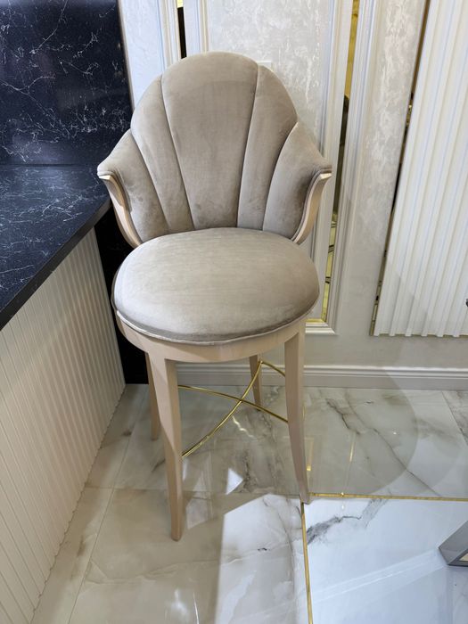 Turkiyaning Zebrano brendining ikkita barni stuli