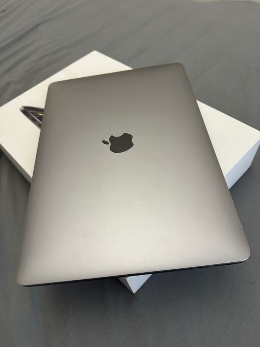 MacBook Pro 13, 8GB, 512GB, 2018