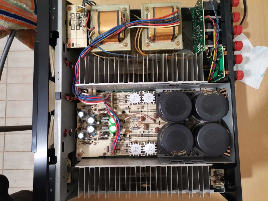 Yamaha MX-1000 крайно стъпало