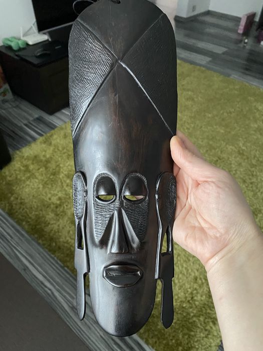 Vand masca africana din lemn, provenienta Mali