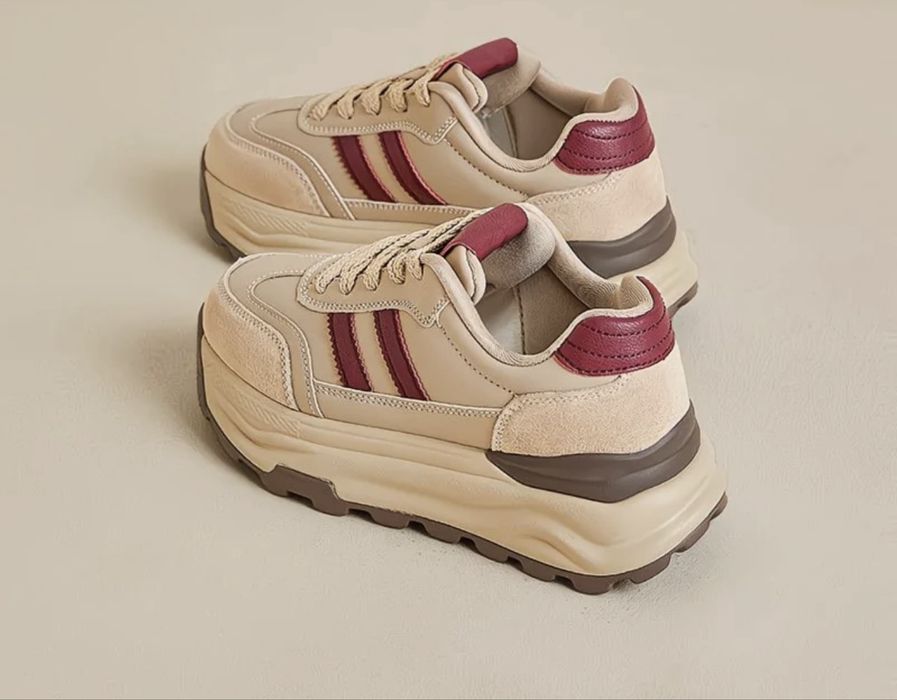 Кроссовки 36р, новые