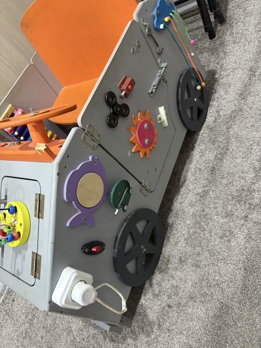 Детский бизиборд