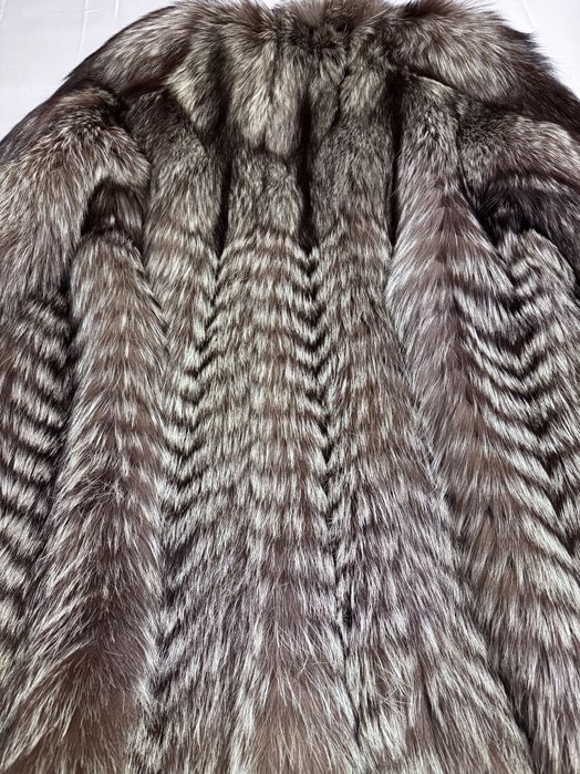 Кожено палто от естествена кожа - сребърна лисица