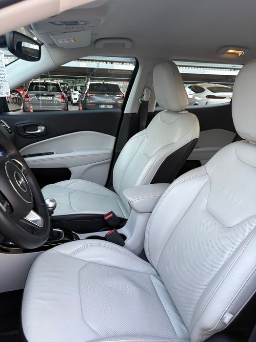 2018 Jeep Compass Limited - 1368 cm3 140 CP • Manuala