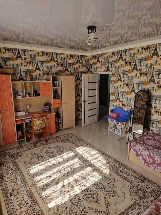 Двухэтажный Дом 8 комнатный