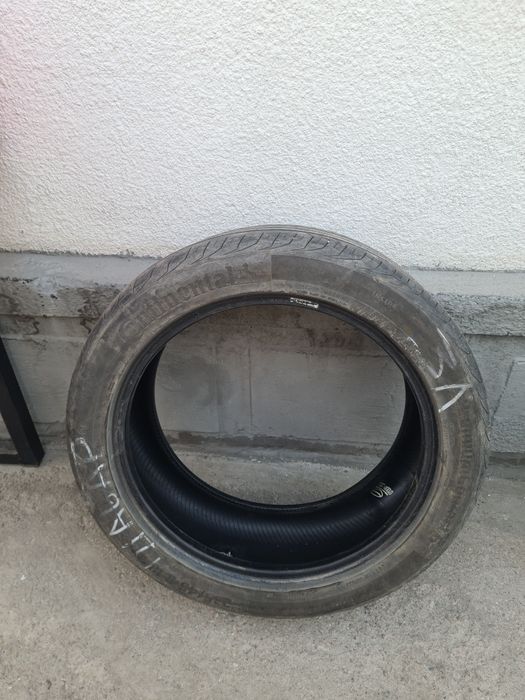 Продам 3 резины в хорошем состоянии