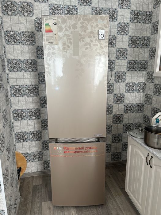 Продам холодильник
