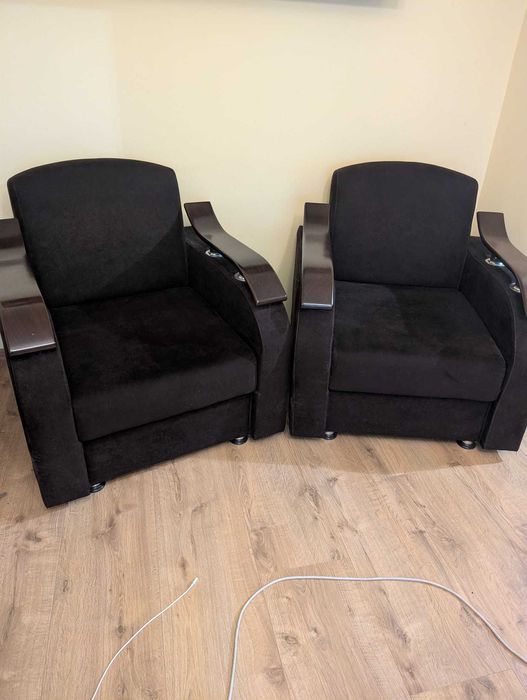 Vand canapea si doua fotolii