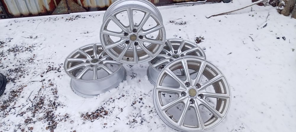 Продам комплект дисков привозные  на 17