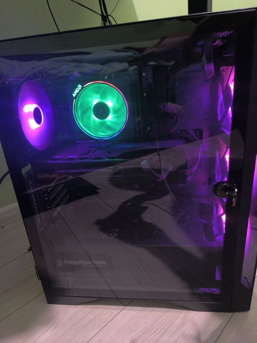 Продавам геймърски компютър
