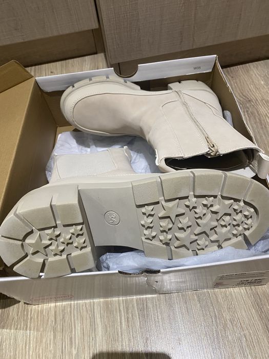 Боти  челси Deichmann