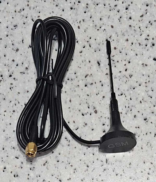 Antena GSM cu cablu prelungitor 3m talpa magnetică