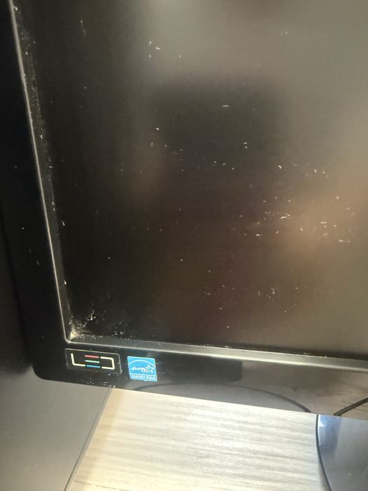 Компютър с монитор SAMSUNG