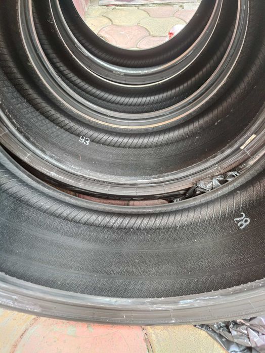 Anvelope vara 225/40 R19 si 255/35 R19 Pirelli PZ4 Runflat rulate 13.600 km