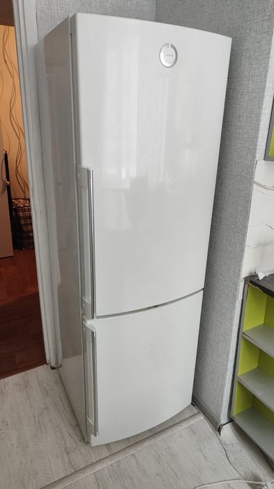 Холодильник в хорошем состоянии