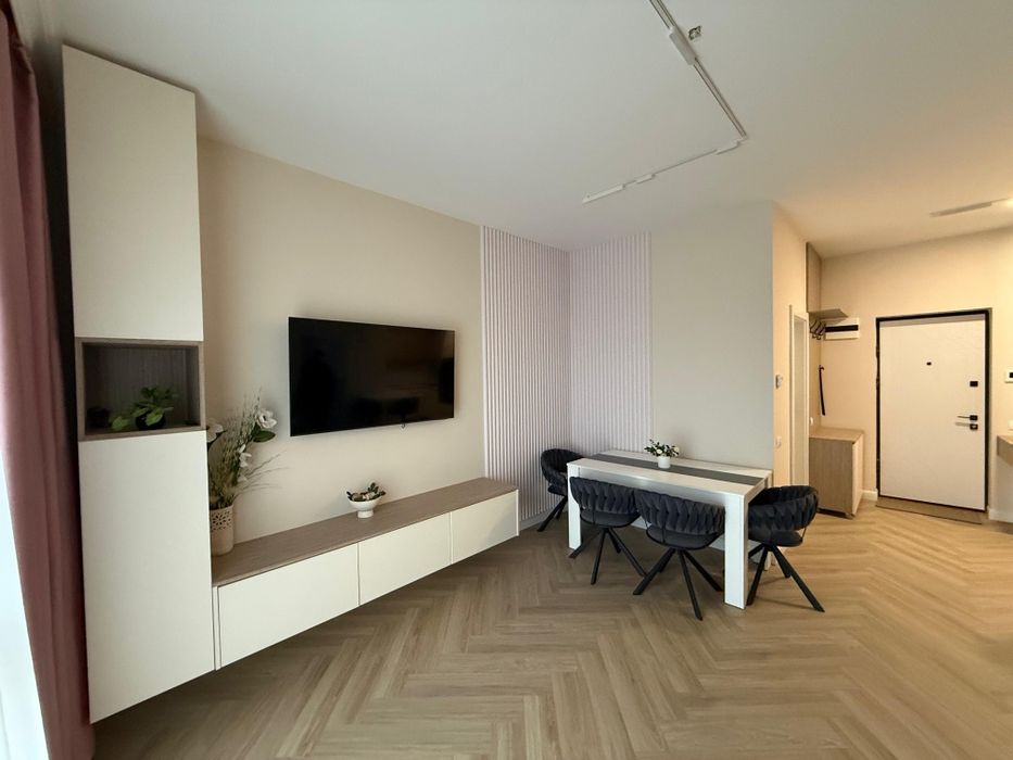 Apartament cu doua camere de închiriat în Sanmartin lingă primăriei